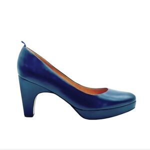 Famous Dr Liza heels. The most comfortable shoes in the world!!